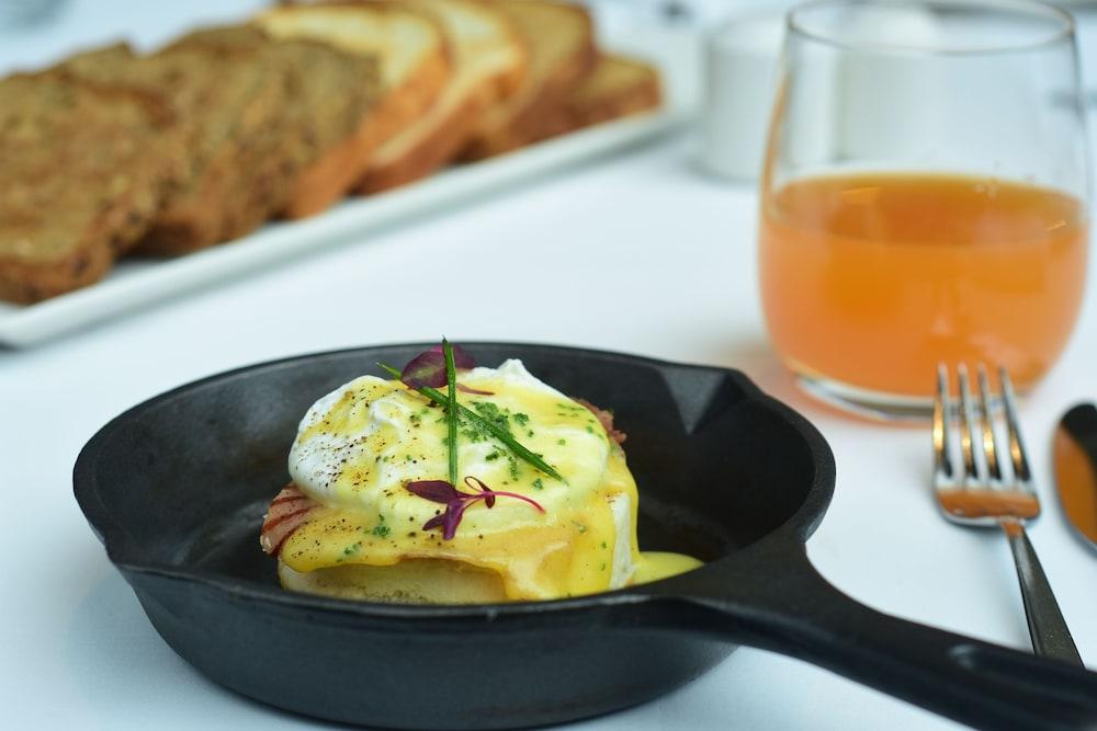 Hyatt Regency Mumbai International Airport Ξενοδοχείο Εξωτερικό φωτογραφία A baked egg