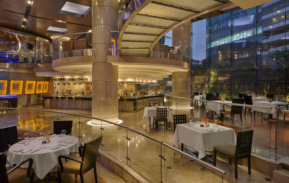 Hyatt Regency Mumbai International Airport Ξενοδοχείο Εξωτερικό φωτογραφία The restaurant