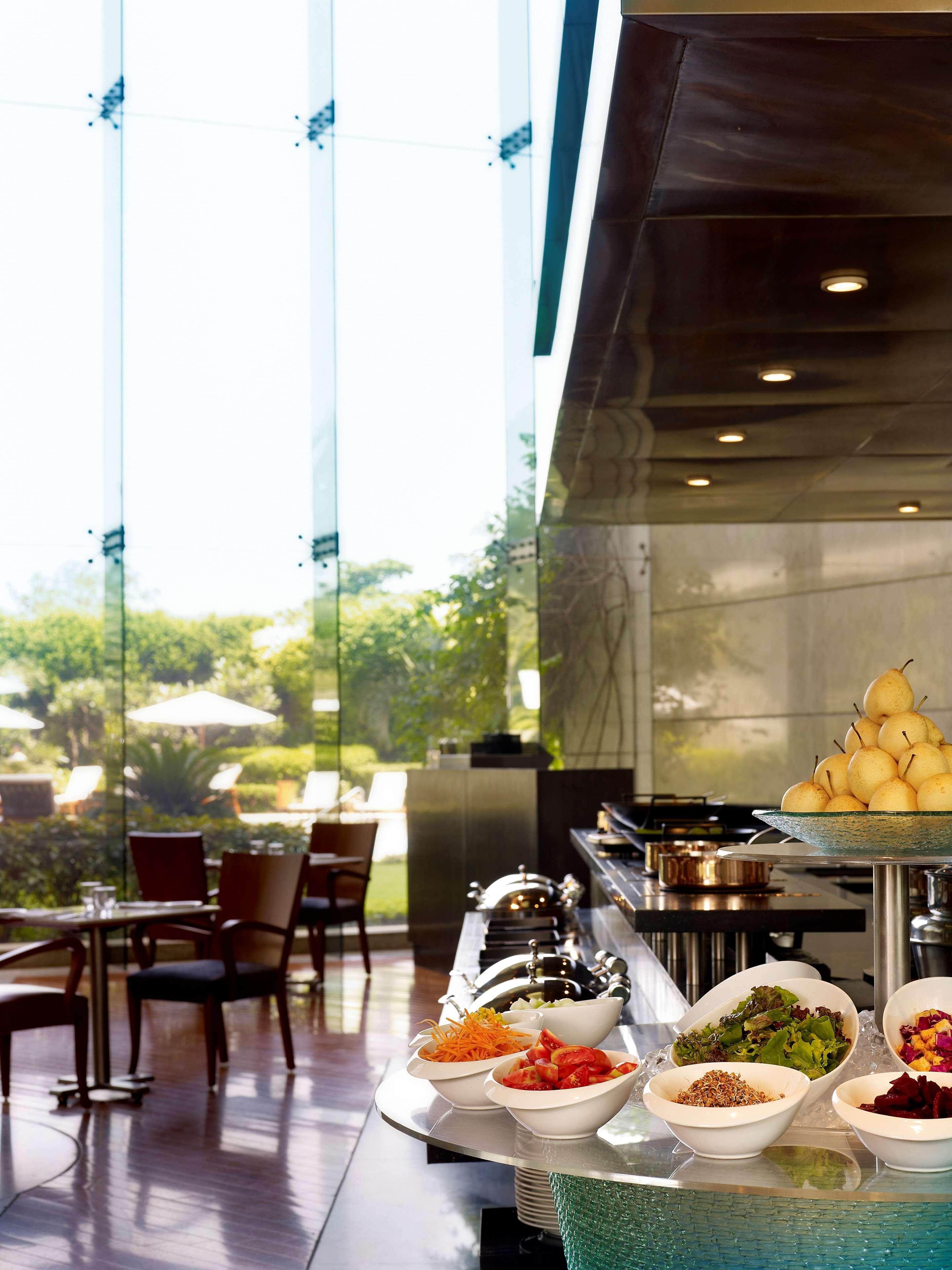 Hyatt Regency Mumbai International Airport Ξενοδοχείο Εξωτερικό φωτογραφία The interior of the restaurant