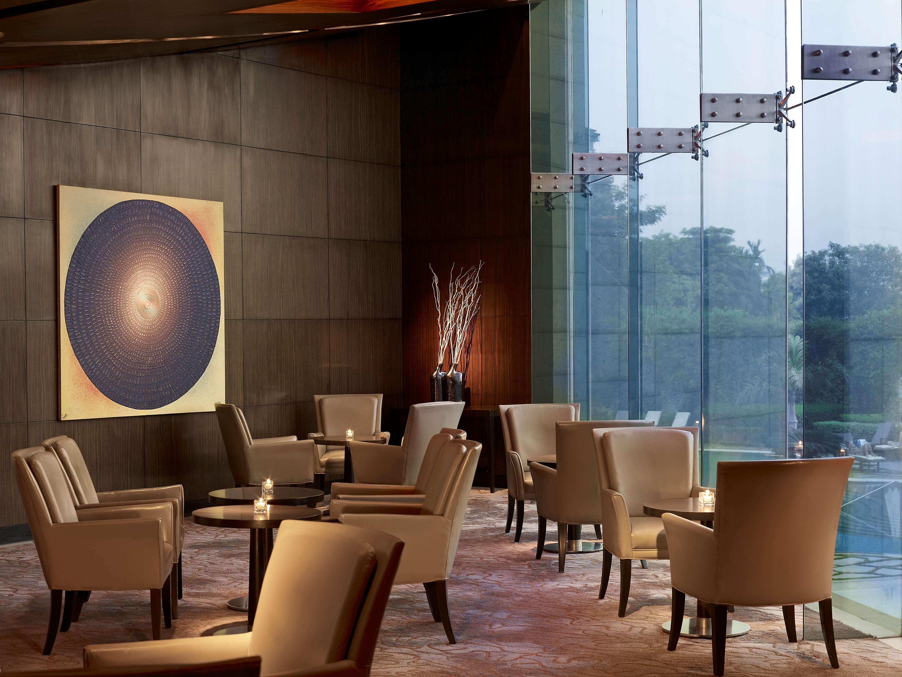 Hyatt Regency Mumbai International Airport Ξενοδοχείο Εξωτερικό φωτογραφία The Club Lounge at the Westin Mumbai