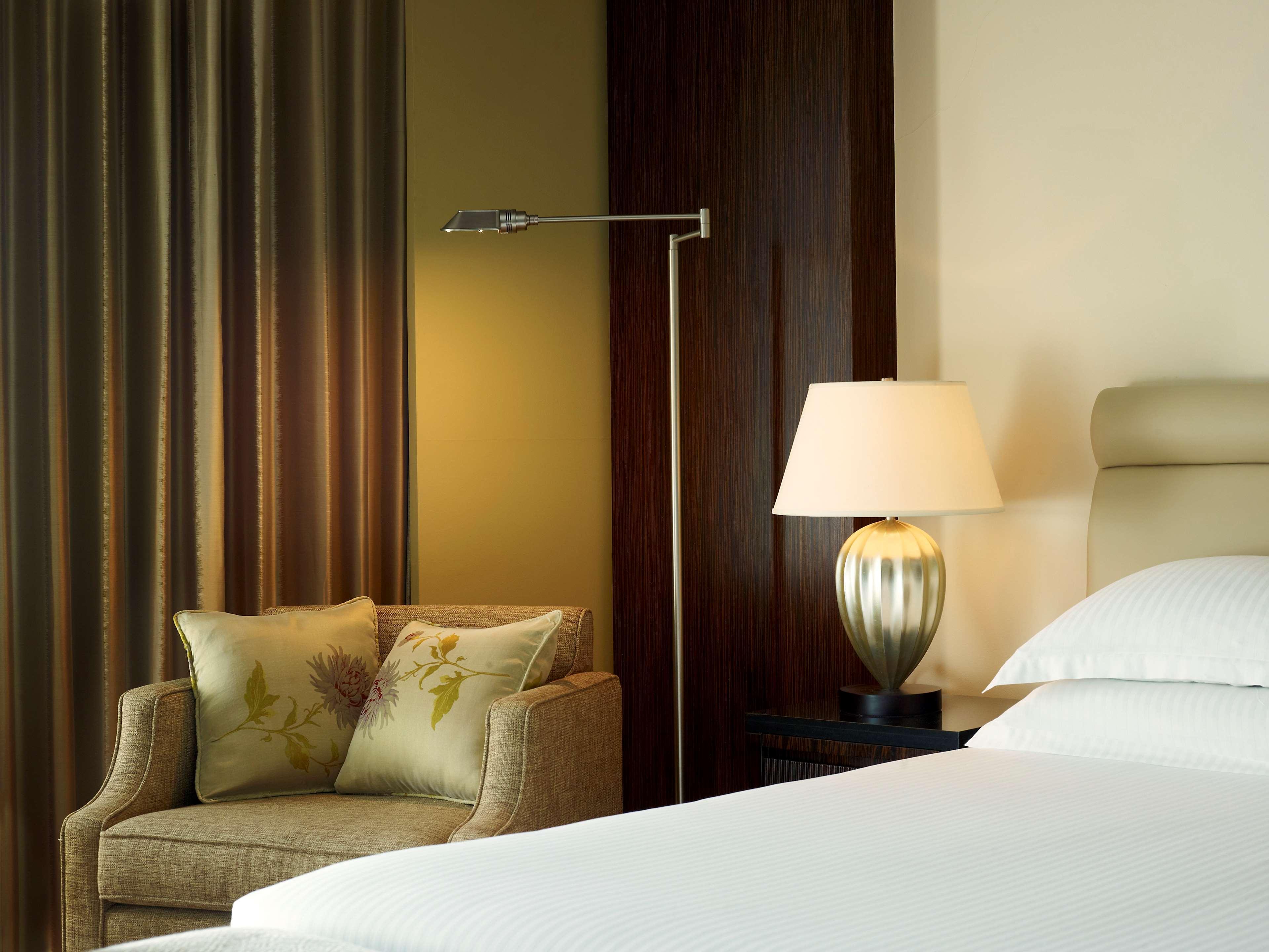 Hyatt Regency Mumbai International Airport Ξενοδοχείο Εξωτερικό φωτογραφία A room at the hotel